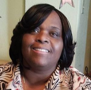 Meet your Posher, Yvonne